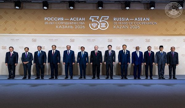 YAB Perdana Menteri, Dato' Seri Anwar Ibrahim bergambar bersama pemimpin yang menyertai Sidang Kemuncak Rusia-ASEAN kali ke-35 di Kazan, Rusia. 18 Jun 2026. FATH RIZAL/Pejabat Perdana Menteri.

NO SALES; NO ARCHIVE; RESTRICTED TO EDITORIAL USE ONLY. NOTE TO EDITORS: This handout videos may only be used for editorial reporting purposes for the contemporaneous illustration of events, things or the people in the visual or facts mentioned in the caption. Reuse of the videos may require further permission. MANDA