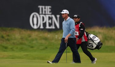 Pemain Amerika Syarikat, Harris English pada aksi pembukaan The Open pada Khamis / REUTERS