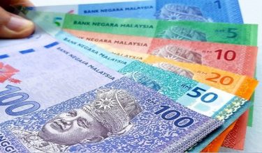 Pada 6 petang, mata wang tempatan itu meningkat kepada 4.0795/0840/ Foto BERNAMA
