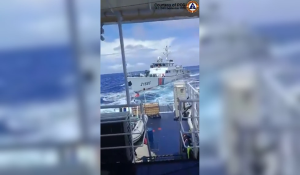 Tangkap video yang dikongsikan Jurucakap Pengawal Pantai Filipina, Jay Tarriela di platform X