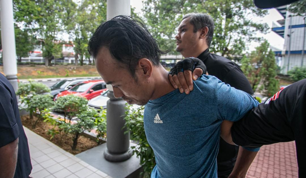 Mohammad Farizzal Fazly Mohd Zulkifly, 30 didakwa membunuh Muhammad Fahmi Abdullah, 29 di Kampung Gajah/ BERNAMA