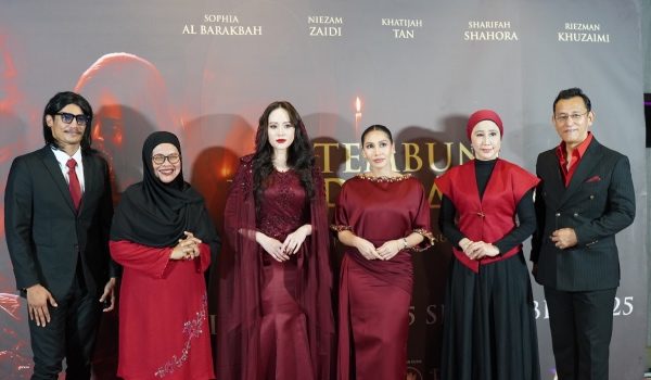 Barisan pelakon Tembuni Berdarah