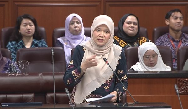 KPM perluas 'Bilik Darjah Dikuasai Kecerdasan Buatan' ke 260 sekolah pada 202