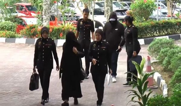 1901 MAHKAMAH PEGAWAI IMIGRESEN RASUAH