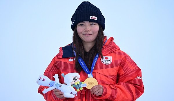 Pememang pingat emas acara slopestyle papan salji wanita, Mari Fukada / FOTO AFP