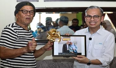 Menteri Komunikasi, Datuk Fahmi Fadzil / BERNAMA