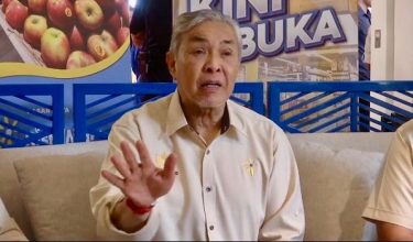 Presiden UMNO Datuk Seri Dr. Ahmad Zahid berkata, setakat ini seramai 6,252 individu telah mengemukakan permohonan untuk menyertai semula UMNO.