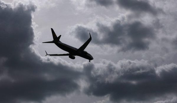 Operasi penerbangan di lapangan terbang di seluruh negara akan dipulihkan secara berperingkat/Foto REUTERS