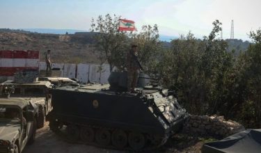 Tentera Lubnan berkawal di sempadan Lubnan-Israel di Naqoura/Foto Fail REUTERS