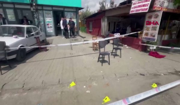 Lokasi tembakan di bandar Mersin di selatan Turkiye/ AFP