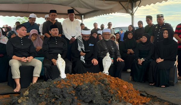 1906 NSL SWK TYT ZIARAH KEBUMI NANCY new