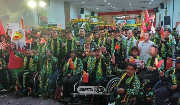 Majlis Penyerahan Bendera Kepada Kontinjen Para SUKMA Kedah