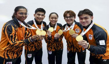 Pasukan skuasy negara bergambar selepas berjaya membawa pulang empat pingat emas dan dua perak selepas pada Sukan SEA Thailand 2025 disini hari ini./Foto BERNAMA