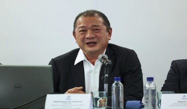 KUALA LUMPUR, 14 Nov -- Presiden Persatuan Automotif Malaysia (MAA) yang juga Pengerusi Kuala Lumpur International Mobility Show (KLIMS) 2024, Mohd Shamsor Mohd Zain ketika mengadakan sidang media khas sempena pameran Kuala Lumpur International Mobility Show (KLIMS) 2024 di Pusat Pameran dan Perdagangan Antarabangsa Malaysia (MITEC) hari ini.

Kuala Lumpur International Mobility Show (KLIMS) 2024 akan berlangsung pada 5 hingga 11 Disember 2024 di  Pusat Pameran dan Perdagangan Antarabangsa Malaysia (MITEC). 

-- fotoBERNAMA (2024) HAK CIPTA TERPELIHARA
