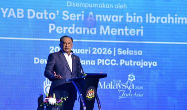 PUTRAJAYA, 20 Jan -- Perdana Menteri Datuk Seri Anwar Ibrahim menyampaikan ucapan pada Majlis Pelancaran Rancangan Pendidikan Negara (RPN) 2026-2035 di Pusat Konvensyen Antarabangsa Putrajaya (PICC) hari ini. 

--fotoBERNAMA (2026) HAK CIPTA TERPELIHARA