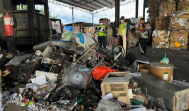 Pemeriksaan di premis yang beroperasi di  Kawasan Perindustrian Bandar Darulaman, Jitra