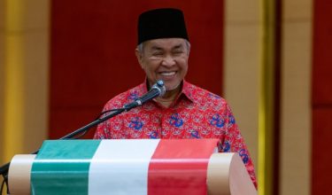 Timbalan Perdana Menteri Datuk Seri Dr Ahmad Zahid Hamidi yang juga Presiden UMNO