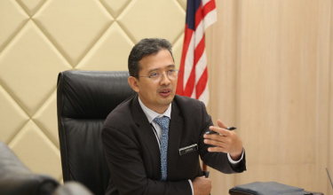 Ketua Setiausaha Perbendaharaan, Datuk Johan Mahmood Merican mengadakan perbincangan bersama industri logistik mengenai pelaksanaan program subsidi bersasar bagi diesel pada Jumaat.