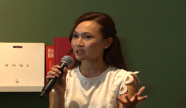Ziha berkata, Romansa hadir tepat pada waktunya selepas tiga tahun tanpa sebarang lagu baharu.