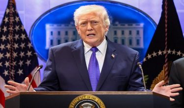 Presiden Amerika Syarikat, Donald Trump ketika bercakap pada sidang media di White House/ REUTERS