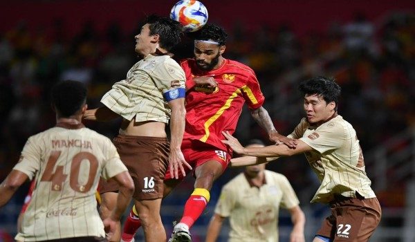 Antara aksi perlawanan akhir pertama Selangor FC menentang Buriram United di Stadium MBPJ - Foto SPORTFIVE