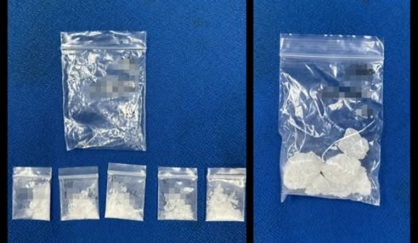 Ketamin bernilai RM5,380 dirampas dalam dua serbuan polis di Kuching/Foto PDRM.