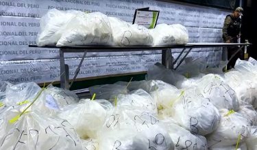 Hasil rampasan 1.5 tan kokain di tiga wilayah di Peru/ REUTERS