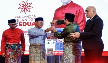 Menteri Besar Selangor Datuk Seri Amirudin Shari pada gimik Perasmian Rancangan Selangor Kedua/ Foto BERNAMA