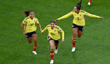 Pemain Colombia, Catalina Usme meraikan jaringan pertama ketika menentang Korea Selatan pada 25 Julai lalu/Foto REUTERS