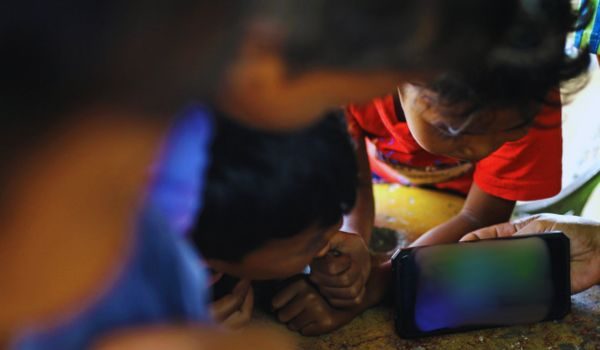 Kanak-kanak dan remaja masih berada dalam fasa perkembangan emosi dan mudah terpengaruh dengan bentuk perbualan AI yang kelihatan “memahami” serta sentiasa memberi perhatian/gambar hiasan BERNAMA