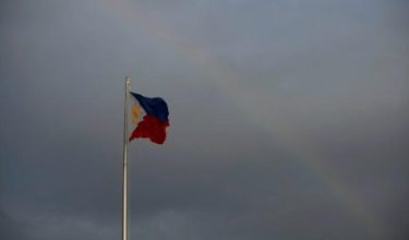 Bendera Filipina/ REUTERS