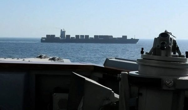 Kapal kargo Iran, Touska dipintas kapal pemusnah USS Spruance milik Tentera Laut Amerika Syarikat di Laut Arab Utara/Foto fail REUTERS