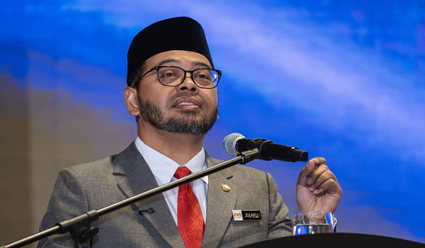 Menteri di Jabatan Perdana Menteri (Hal Ehwal Agama) Dr Zulkifli Hasan