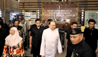 FOTO FB ANWAR IBRAHIM