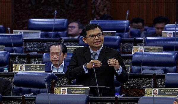 KUALA LUMPUR, 22 Jun  Menteri Ekonomi Akmal Nasrullah Mohd Nasir ketika sesi Pertanyaan-Pertanyaan Bagi Jawab Lisan pada Mesyuarat Kedua, Penggal Kelima, Parlimen Ke-15 Dewan Rakyat di Bangunan Parlimen hari ini.

-- fotoBERNAMA (2026) HAK CIPTA TERPELIHARA