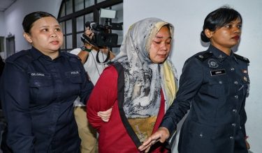 JOHOR BAHRU, 22 Jun (Bernama) -- Seorang wanita warga Indonesia mengaku tidak bersalah di Mahkamah Sesyen hari ini, atas pertuduhan mendedahkan seorang kanak-kanak perempuan berusia setahun kepada kecederaan fizikal, Disember tahun lepas.

Yulia Arnida, 34, membuat pengakuan itu selepas pertuduhan dibacakan di hadapan Hakim Madihah Zainol.

--FotoBERNAMA (2026) HAKCIPTA TERPELIHARA