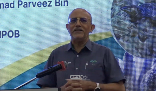 Datuk Dr Ahmad Parveez Ghulam Kadir