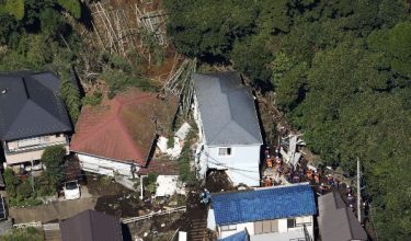 2209 LNR TOKYO LANDSLIDE TYPHOON