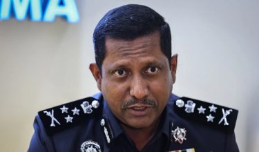 2210 DATUK HUSSEIN OMAR