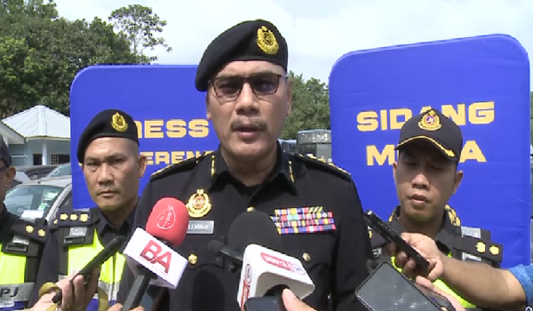 Pengarah JPJ Johor, Zulkarnain Yasin/RTM
