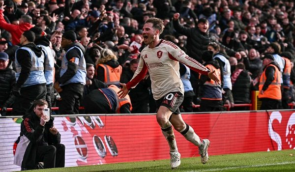 Alexis Mac Allister meraikan gol pada minit akhir di City Ground / FOTO AFP