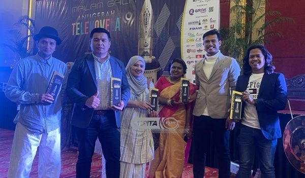 Drama Pekan Kecil Kampung Terpencil menggunguli lima anugerah dalam Anugerah Telenovela dan Buku Negara 2024 kali ke-9