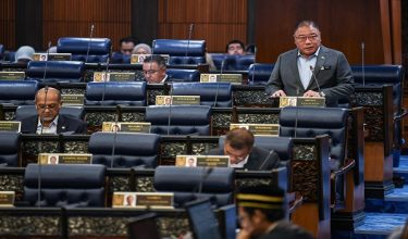 KUALA LUMPUR, 23 Jun -- Menteri Pelancongan, Seni dan Budaya Datuk Seri Tiong King Sing ketika sesi Waktu Pertanyaan-Pertanyaan Menteri pada Mesyuarat Kedua, Penggal Kelima, Parlimen Ke-15 Dewan Rakyat di Bangunan Parlimen hari ini.

-- fotoBERNAMA (2026) HAK CIPTA TERPELIHARA