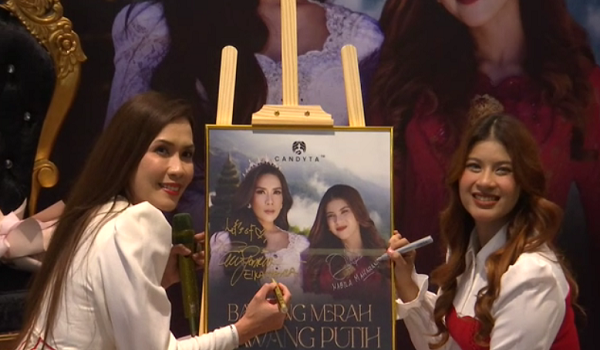 Eira Syazira (kiri) dan Nabila Maharani (kanan)
