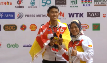 Atlet Selangor, Muhammad Noor Helmie Mohd Rabi memenangi emas dalam acara 100 meter lelaki T12, dengan catatan masa 11.38 saat, memadam rekod lama 11.40 saat.