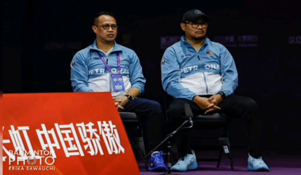 Pengarah Kejurulatihan BAM Rexy Mainaky (kiri), Rosman Razak (kanan) /Foto BAM