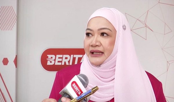 Timbalan Ketua Setiausaha (Komunikasi Strategik dan Industri Kreatif), Kementerian Komunikasi, Datuk Bahria Mohd Tamil