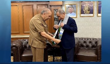 Tan Sri Wan Junaidi menerima kunjungan hormat  Walid Abu Ali di Parlimen hari ini
