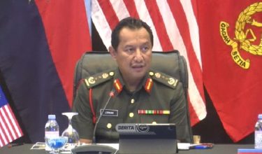 Ketua Setiausaha Kementerian Pertahanan Datuk Lokman Hakim Ali