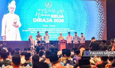 Sultan Pahang Al-Sultan Abdullah Ri'ayatuddin Al-Mustafa Billah Shah Ibni Almarhum Sultan Haji Ahmad Shah mencemar duli berangkat ke Program Wacana Belia Diraja 2026/ Foto Ezzatul Syafiqa Asmawai
